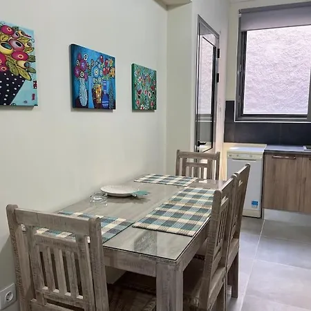 Appartement Spacious And Beautiful House
