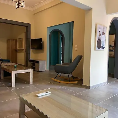 Spacious And Beautiful House *