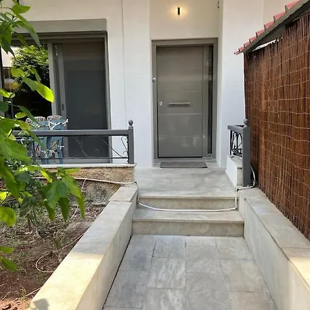 Spacious And Beautiful House Piraeus