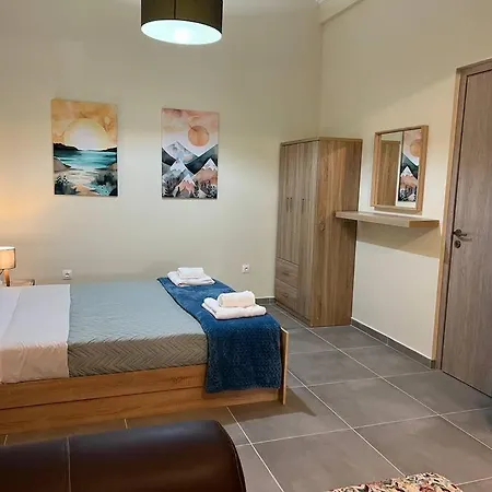 Spacious And Beautiful House Apartment