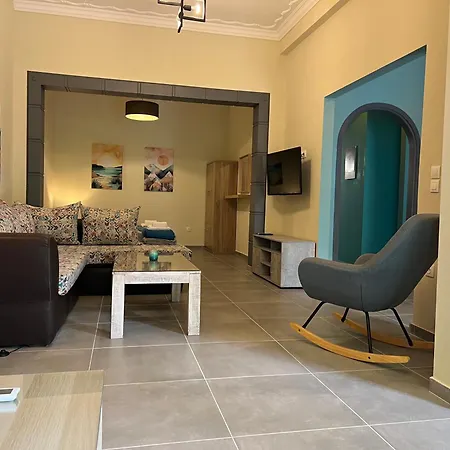 Apartment Spacious And Beautiful House Piraeus